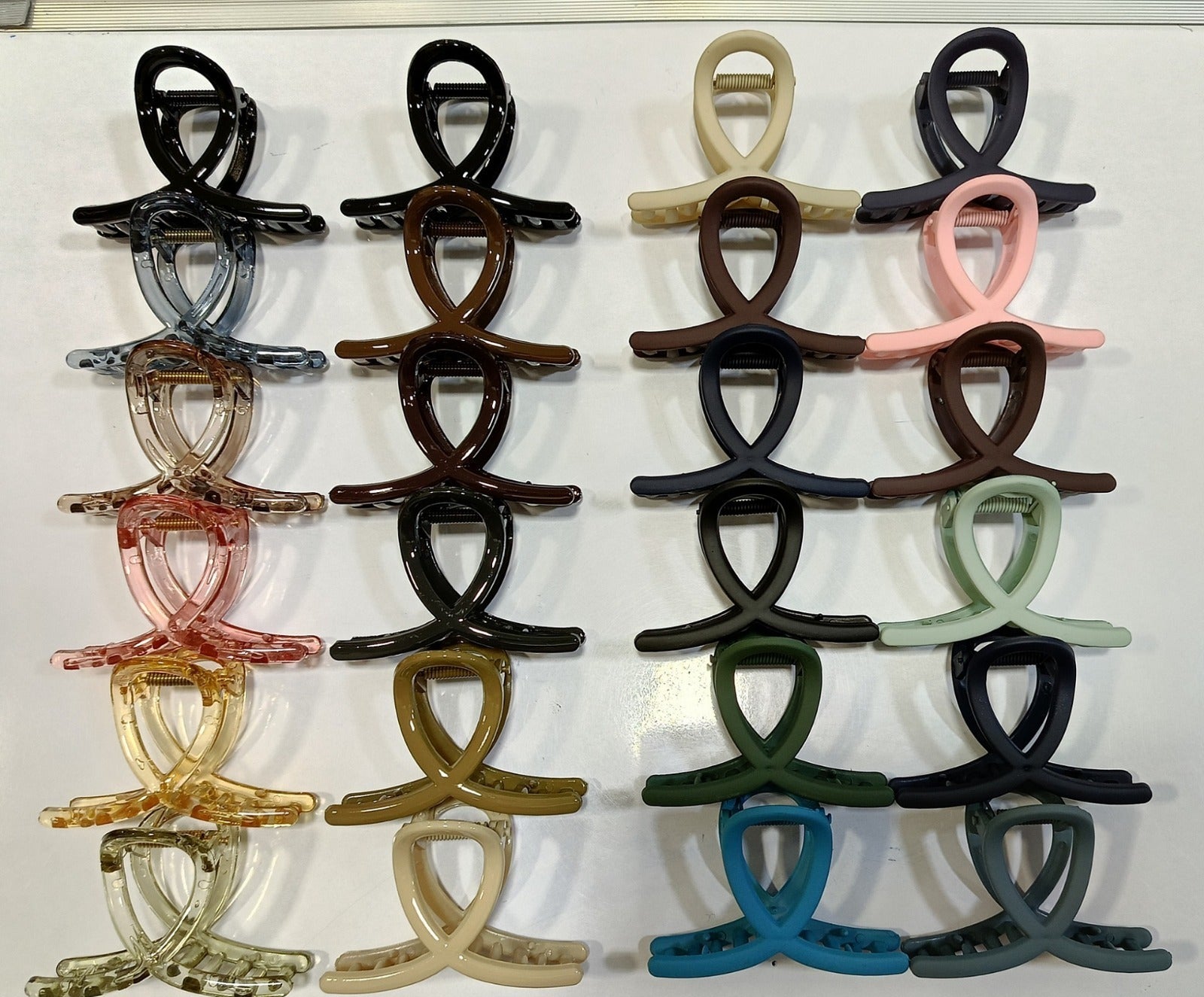 Plastic Hair Clamp Grip, Simple Matte Hair Barrette Clamp (1 Pc) Plastic Hair Clamp Grip, Simple Matte Hair Barrette Clamp (1 Pc)